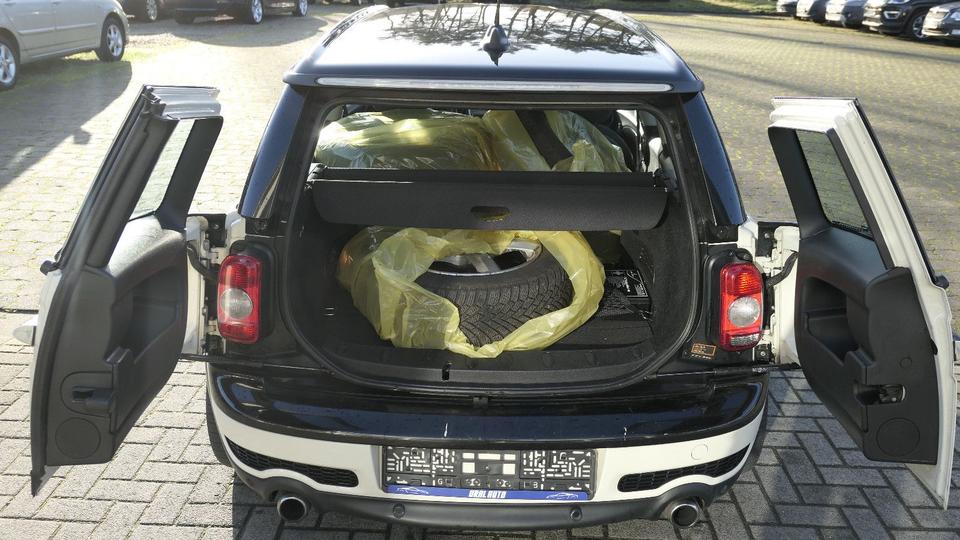 Mini Cooper S 2010 — photo 14
