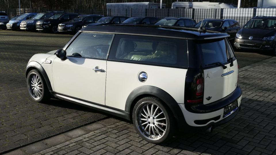 Mini Cooper S 2010 — interior