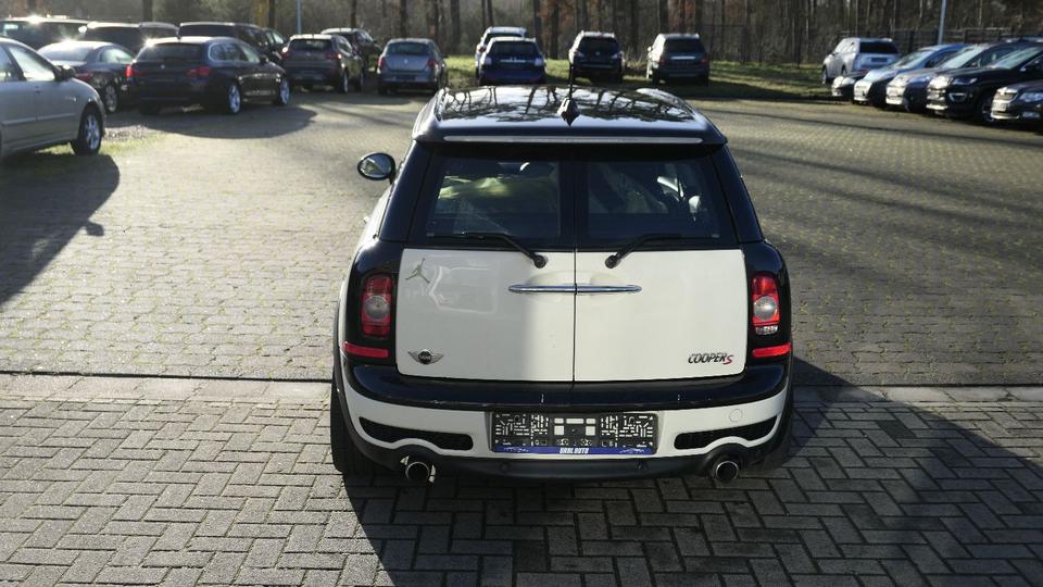 Mini Cooper S 2010 — engine
