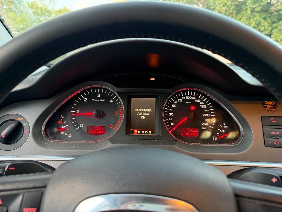 Audi A6 2006 — photo 16