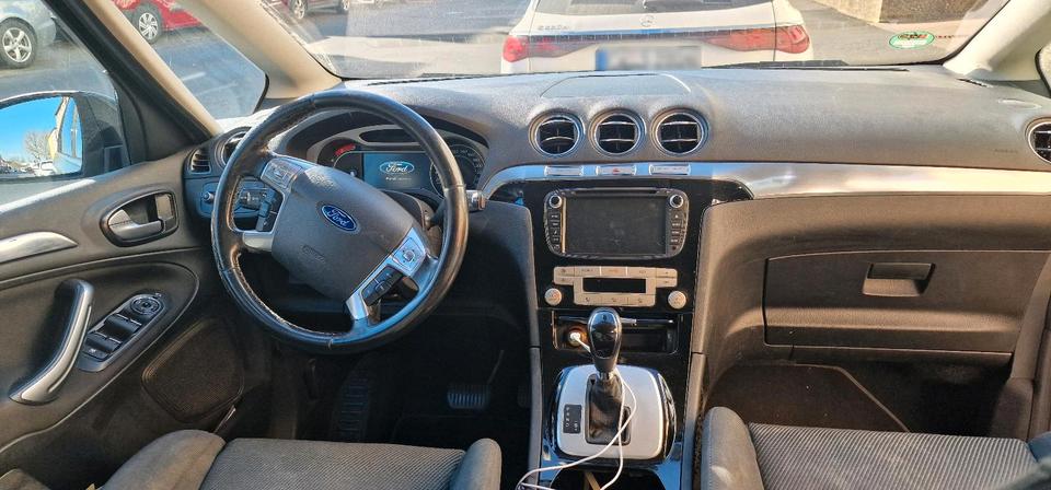 Ford S-Max 2010 — engine
