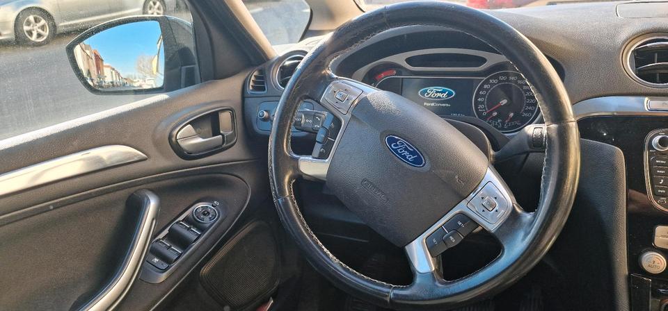 Ford S-Max 2010 — photo 6