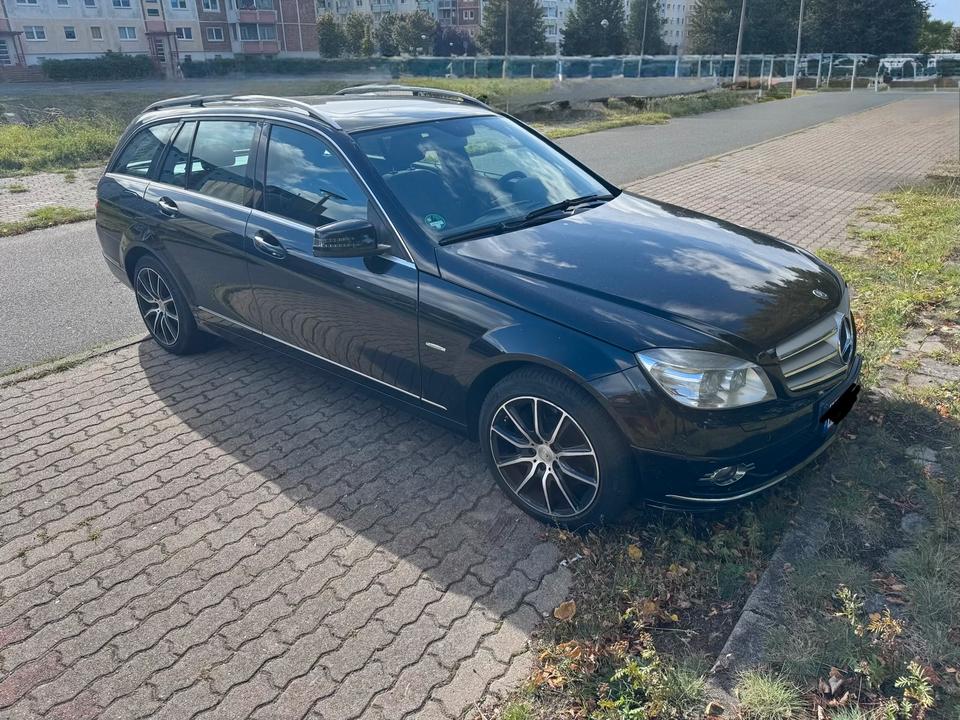 Mercedes Benz C 350 2009 — вигляд ззаду
