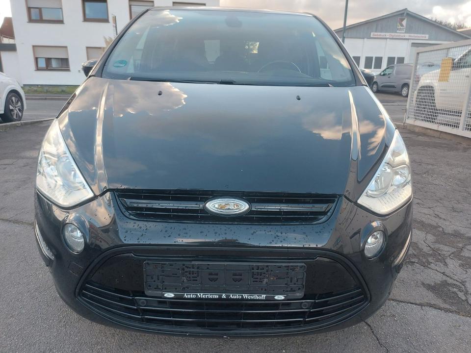 Ford S-Max 2010 — interior