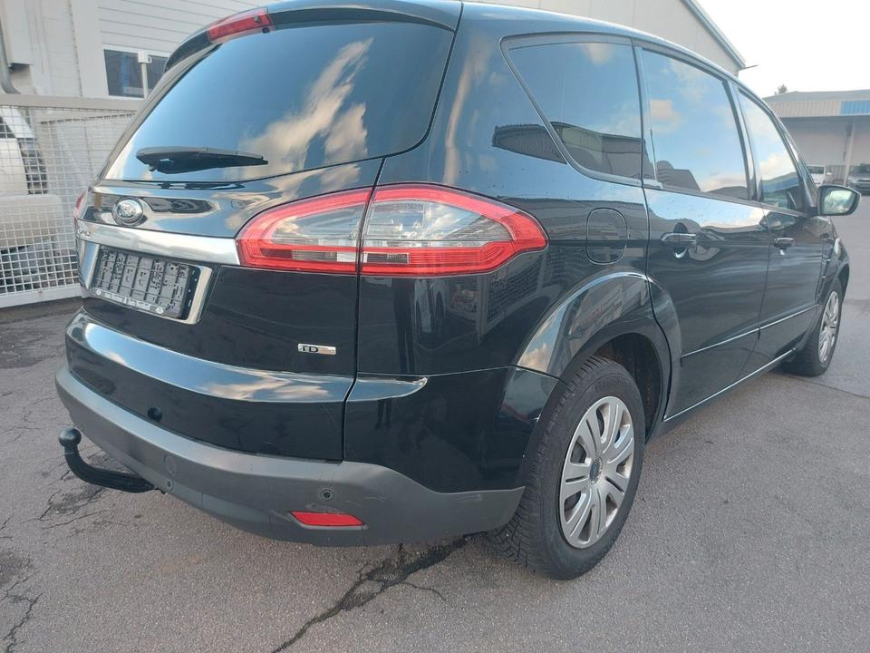 Ford S-Max 2010 — photo 5