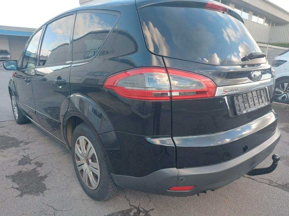 Ford S-Max 2010 — photo 7