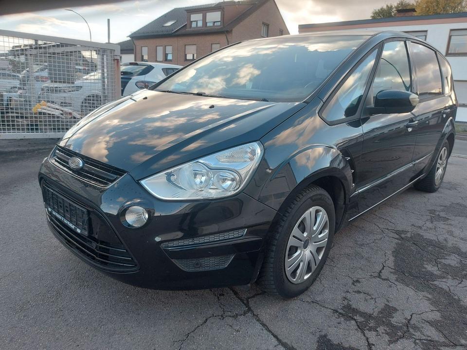 Ford S-Max 2010 — photo 8