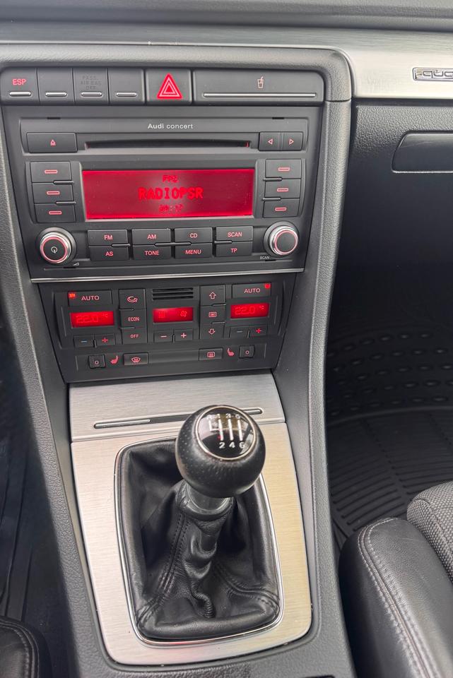 Audi A4 2008 — photo 10