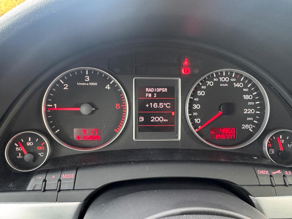 Audi A4 2008 — photo 11