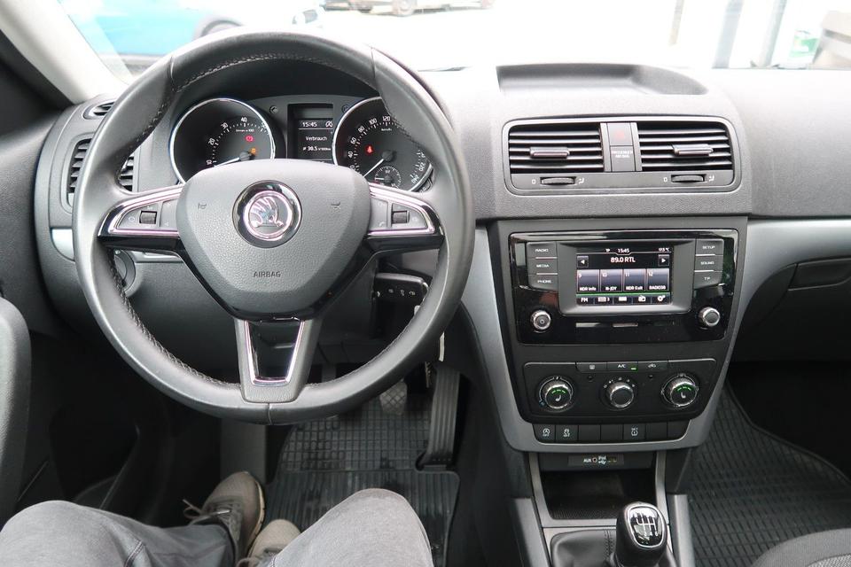 Skoda Yeti 2015 — фото 13