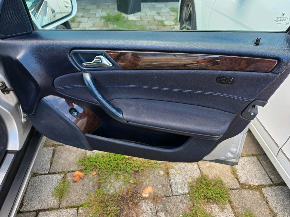 Mercedes Benz Weitere Mercedes Benz 2005 — photo 14