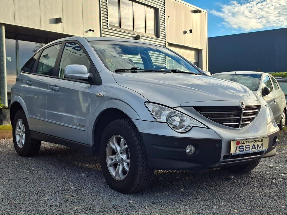 Ssangyong Actyon 2008 — салон