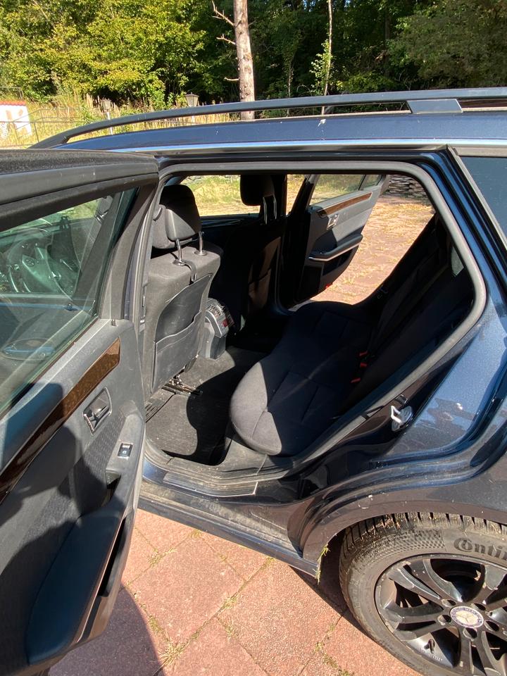 Mercedes Benz E 250 2010 — photo 5