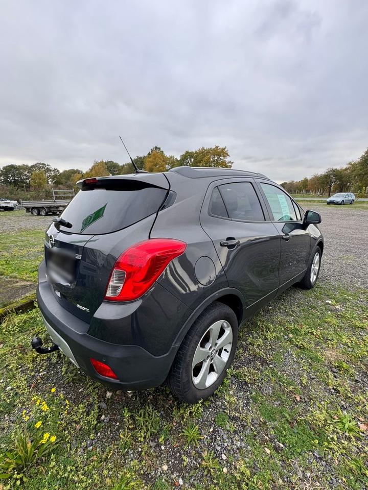 Opel Mokka 2015 — салон