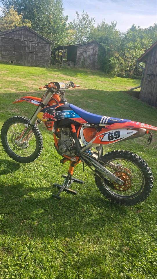 KTM SX-F 250 4-Takt Vollcross/Motocross 2015 — вигляд ззаду