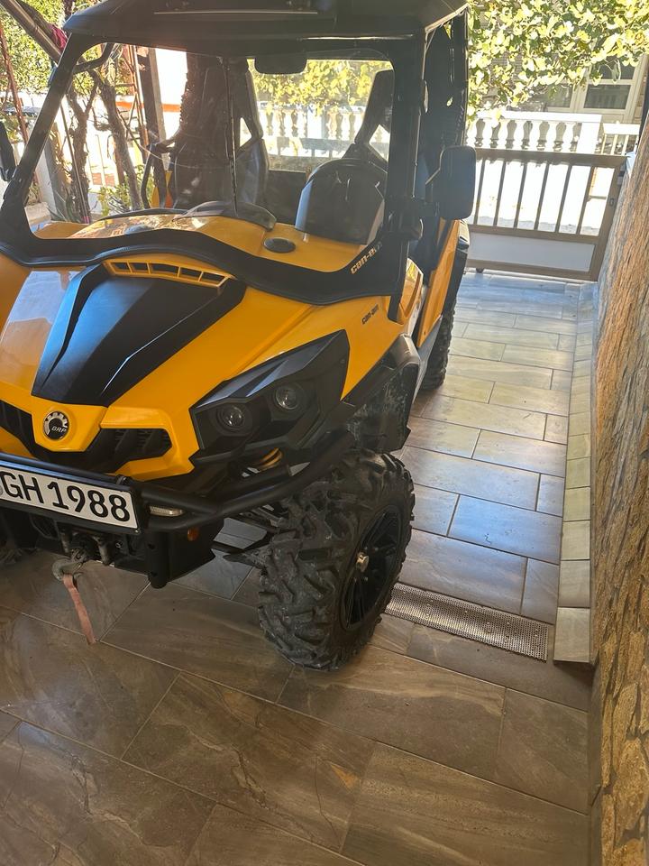 Weitere Motorräder UTV Commander Can am, 2011