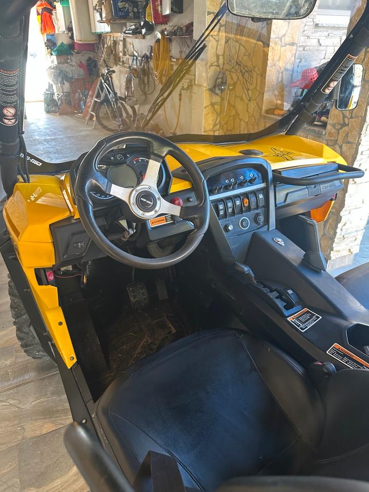 Weitere Motorräder UTV Commander Can am 2011 — photo 8