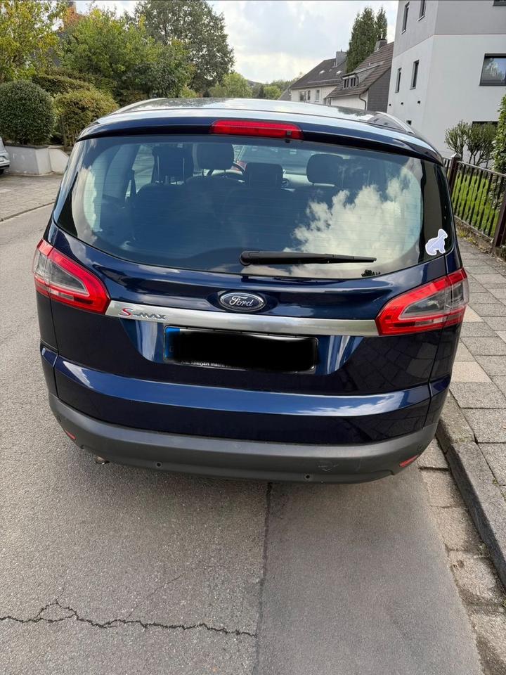 Ford S-Max 2013 — rear view