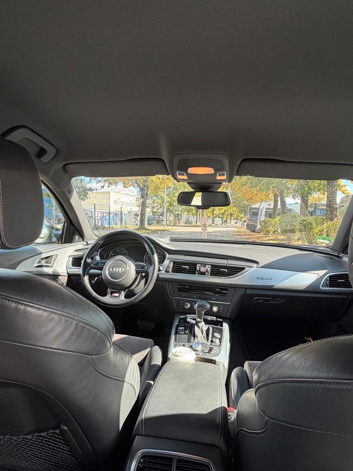 Audi A6 2011 — photo 12
