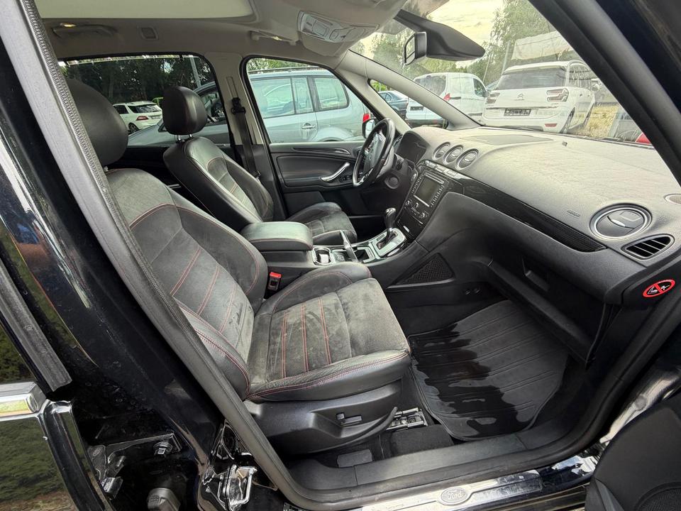 Ford S-Max 2013 — photo 11