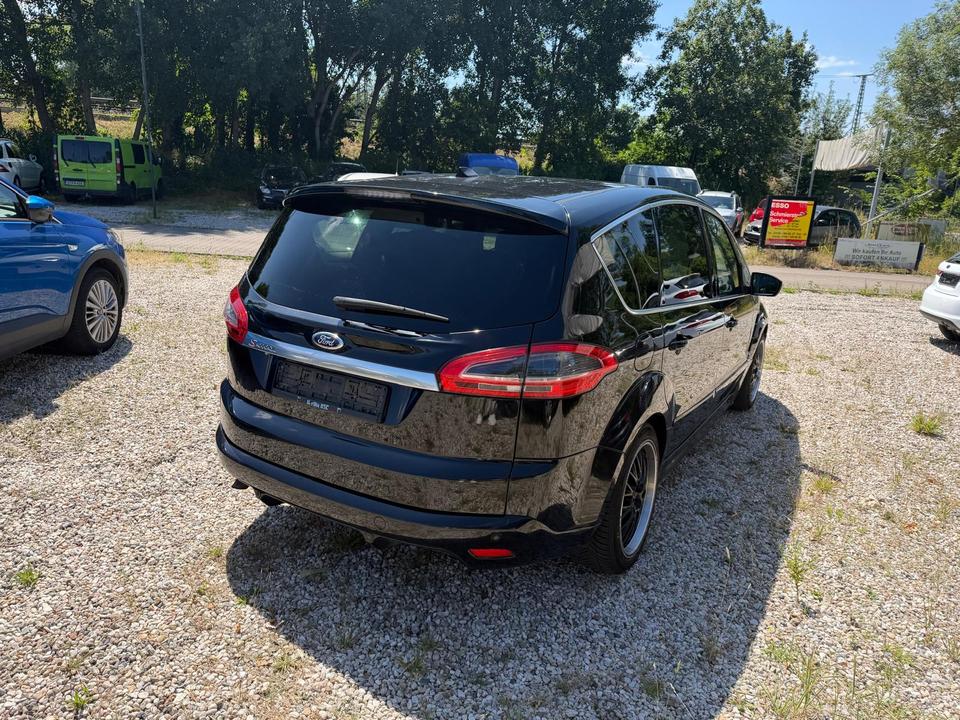 Ford S-Max 2013 — photo 8