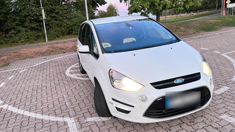 Ford S-Max 2012 — салон