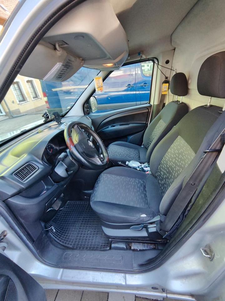 Opel Combo 2012 — photo 12