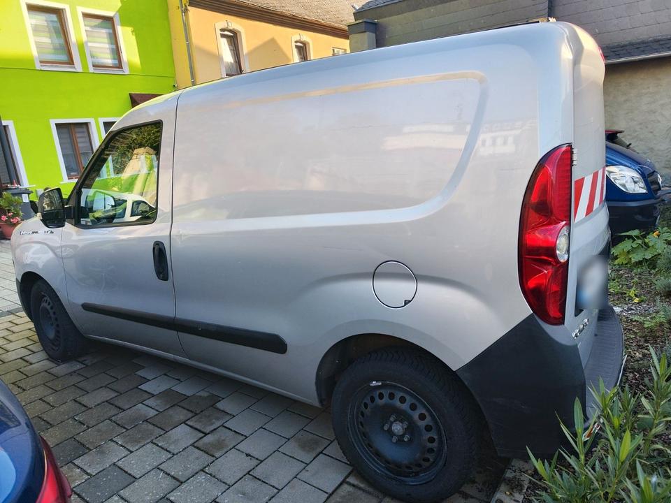 Opel Combo 2012 — photo 8