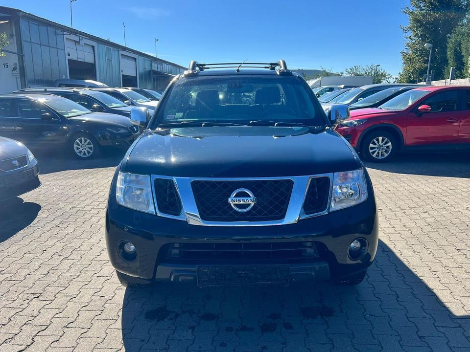 Nissan Navara 2011 — engine