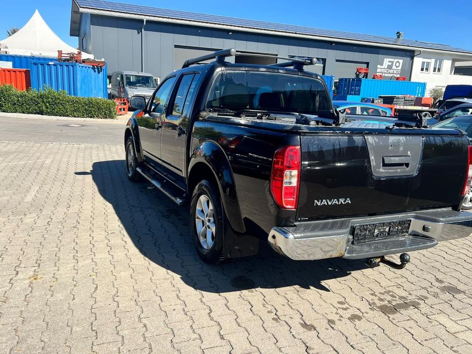 Nissan Navara 2011 — photo 7
