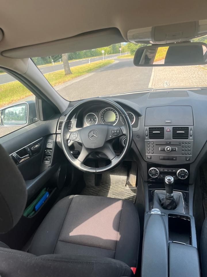 Mercedes Benz C 180 2010 — photo 10
