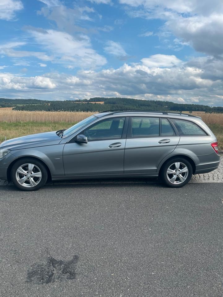 Mercedes Benz C 180 2010 — rear view