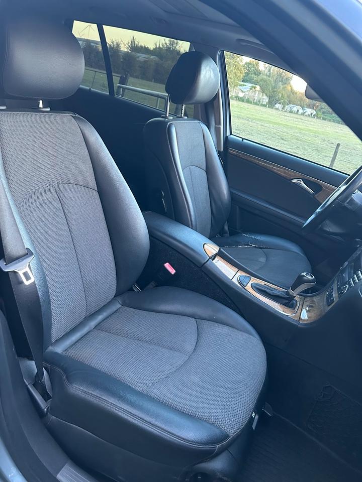 Mercedes Benz E 220 2007 — photo 11