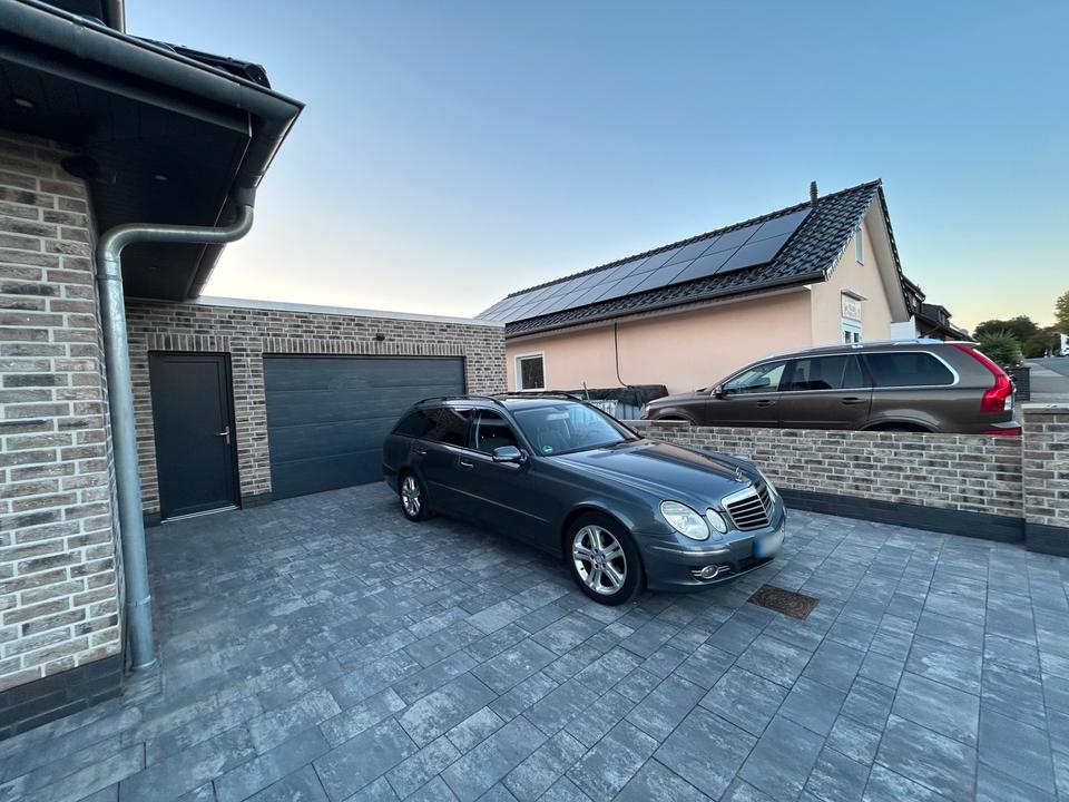 Mercedes Benz E 220 2007 — rear view