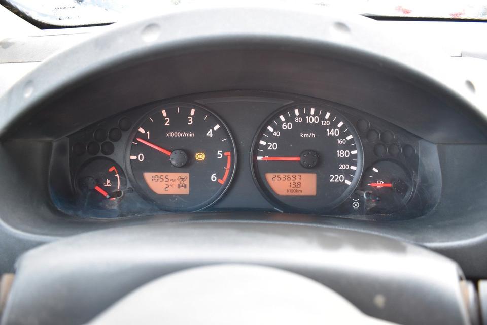 Nissan Navara 2007 — photo 10