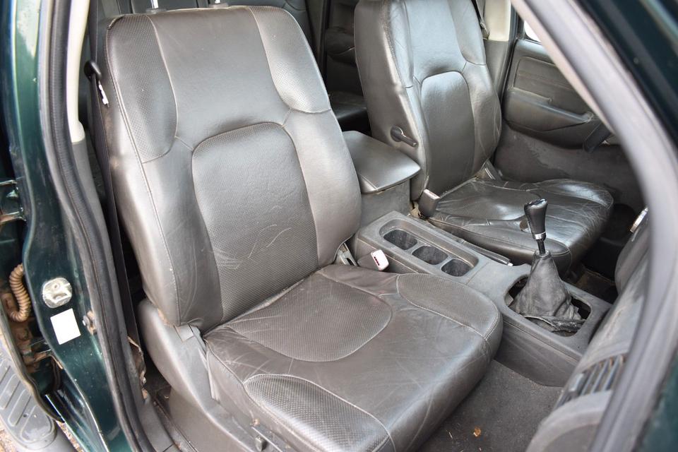 Nissan Navara 2007 — photo 13