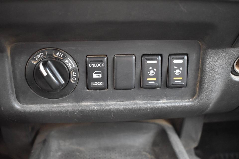 Nissan Navara 2007 — photo 14