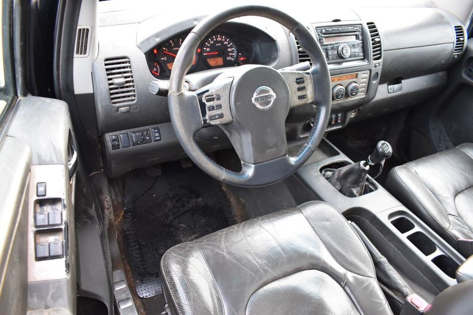 Nissan Navara 2007 — photo 17