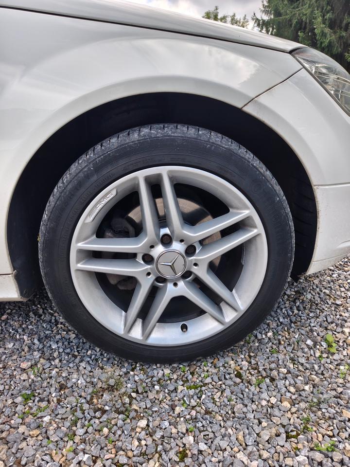Mercedes Benz C 220 2010 — photo 16