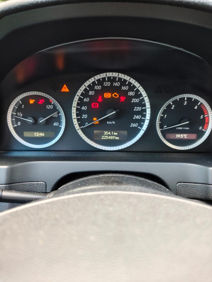 Mercedes Benz C 220 2010 — photo 7