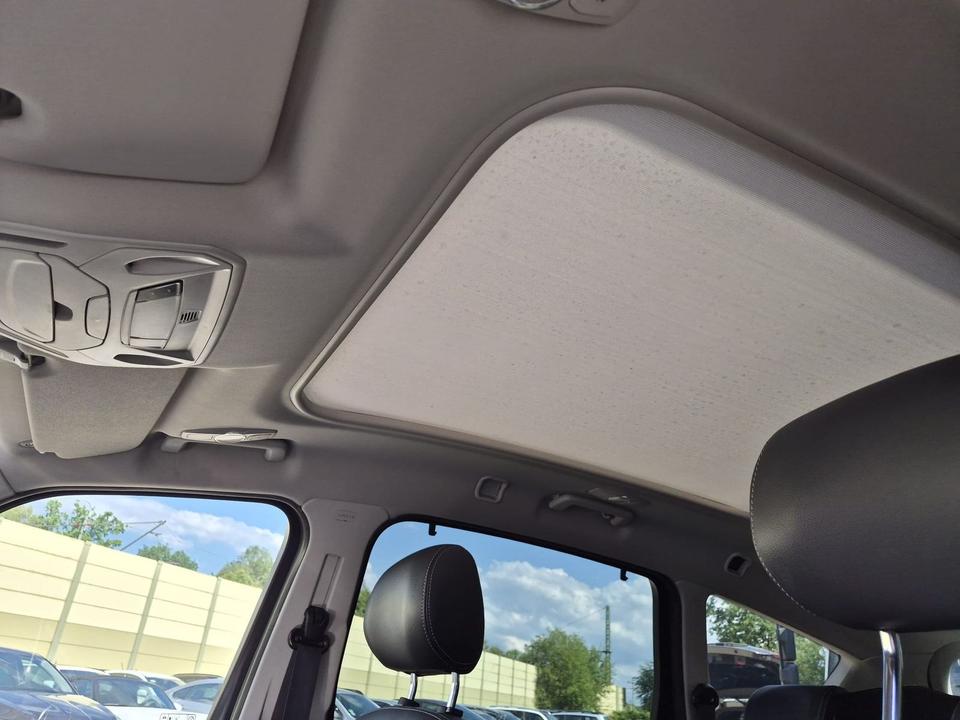 Ford S-Max 2013 — photo 9