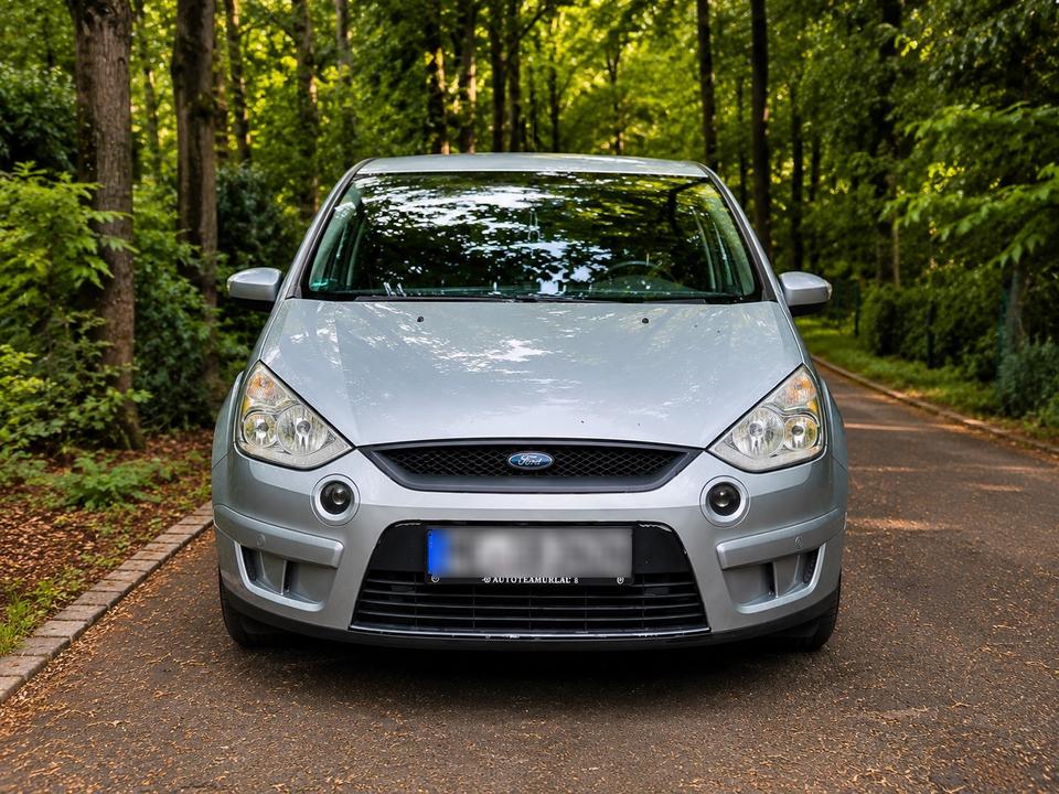 Ford S-Max 2007 — вигляд ззаду