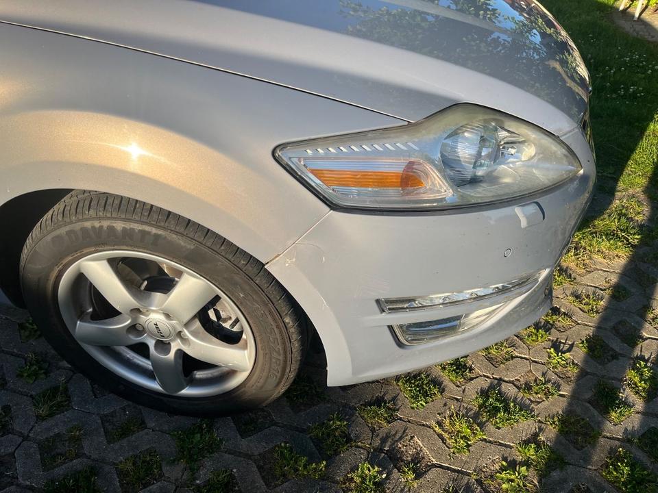 Ford Mondeo 2011 — photo 7