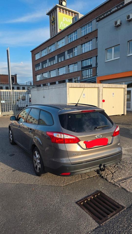 Ford Focus 2011 — photo 5