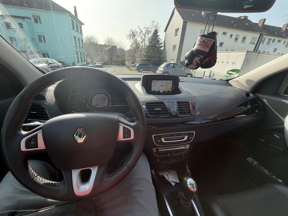 Renault Megane 2012 — photo 15