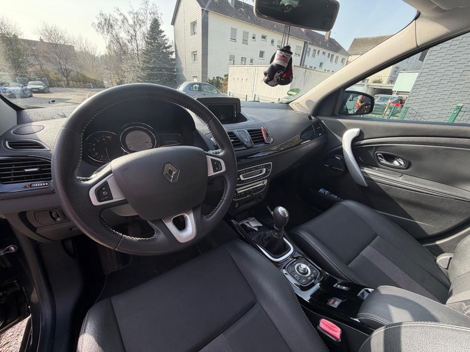Renault Megane 2012 — photo 8