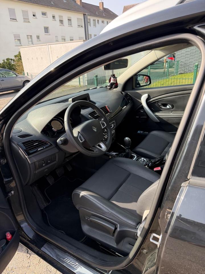 Renault Megane 2012 — photo 9