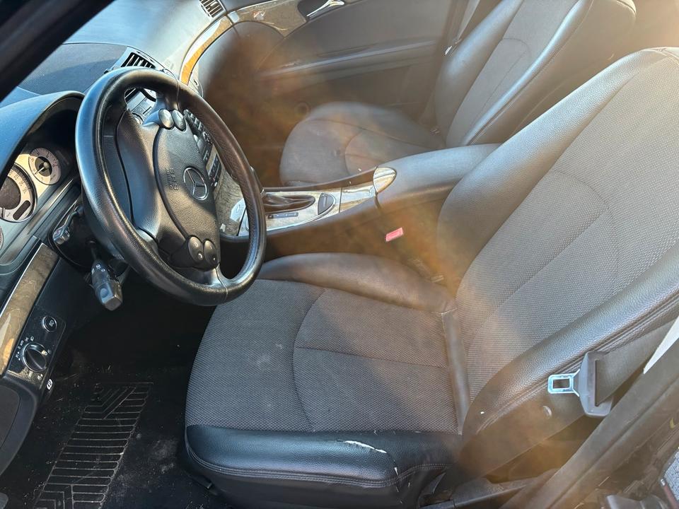 Mercedes Benz E 220 2007 — photo 15