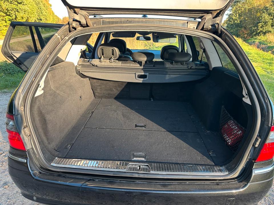 Mercedes Benz E 220 2007 — photo 17