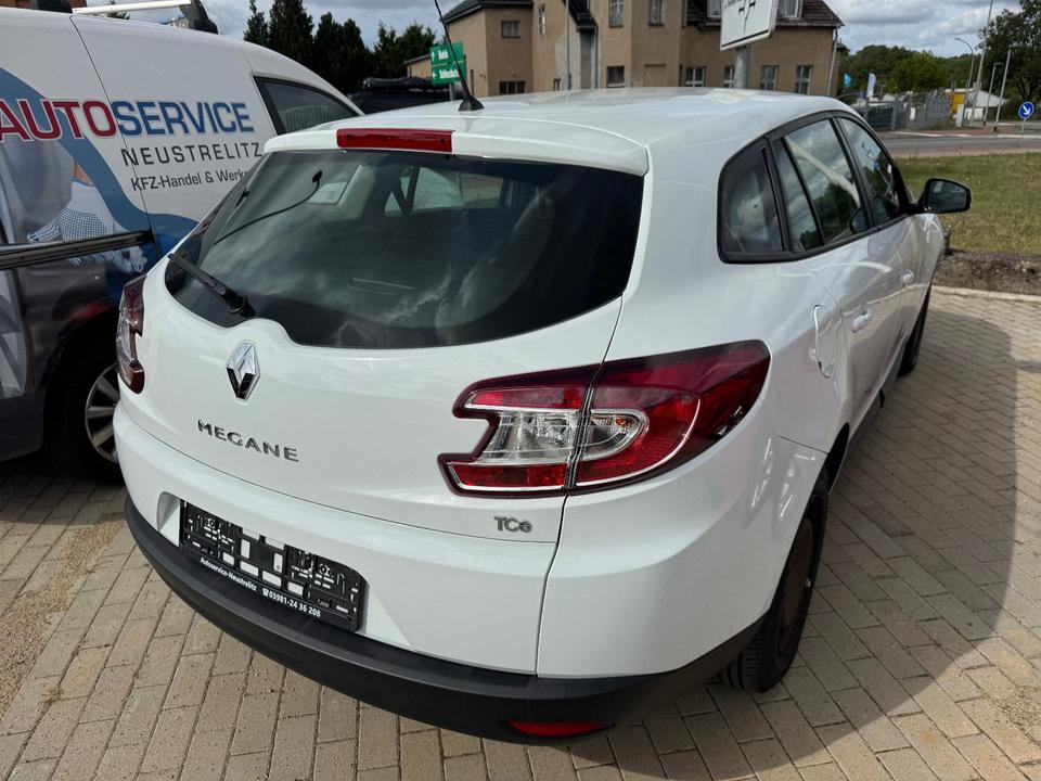 Renault Megane 2015 — engine